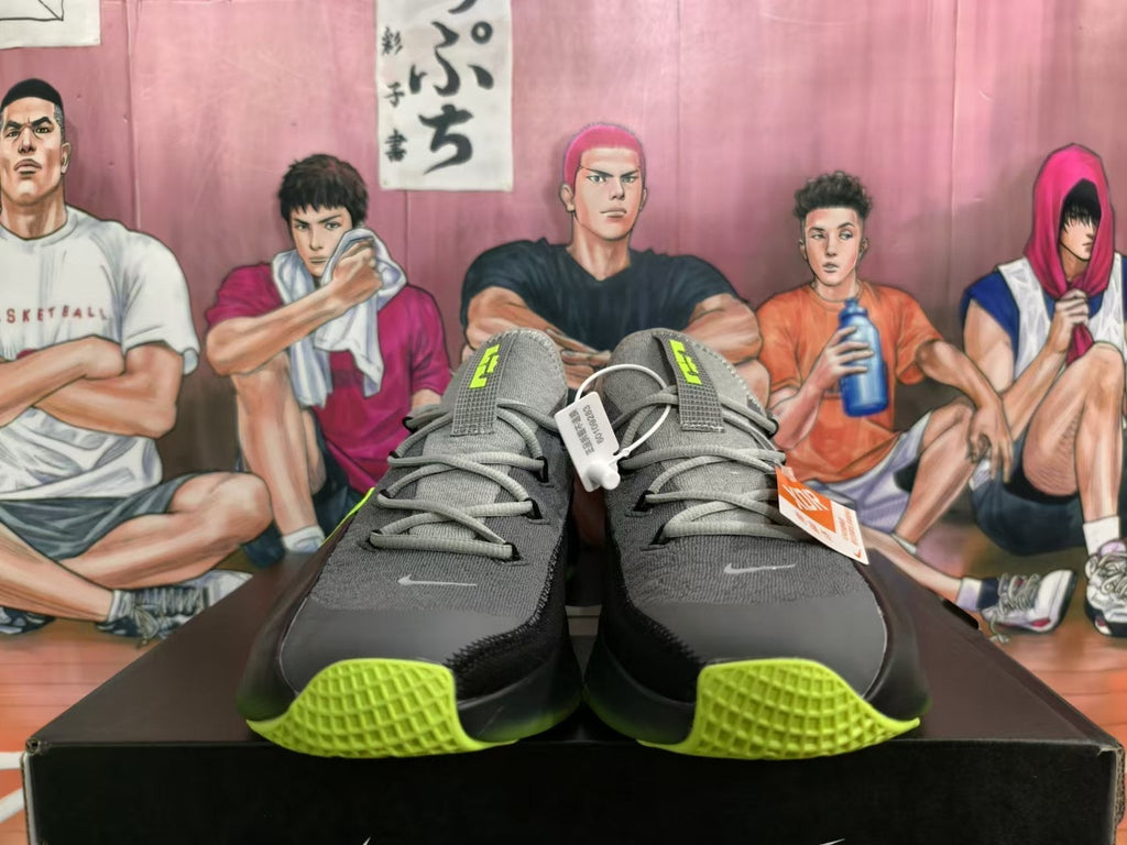 Nike Gray Green Low-Top Sneakers