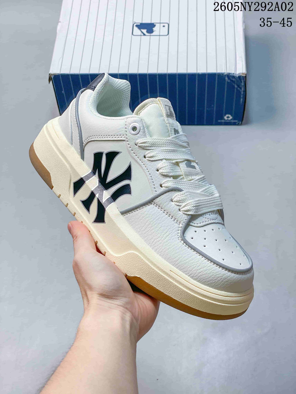 MLB Chunky Liner Low-Top Sneakers White 3ASXCA12N