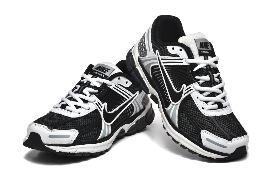 Nike Vomero 5 Sneakers Black White Grey