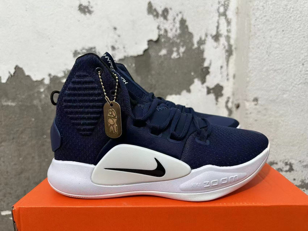 Nike Zoom Hyperdunk Basketball Shoes in Navy