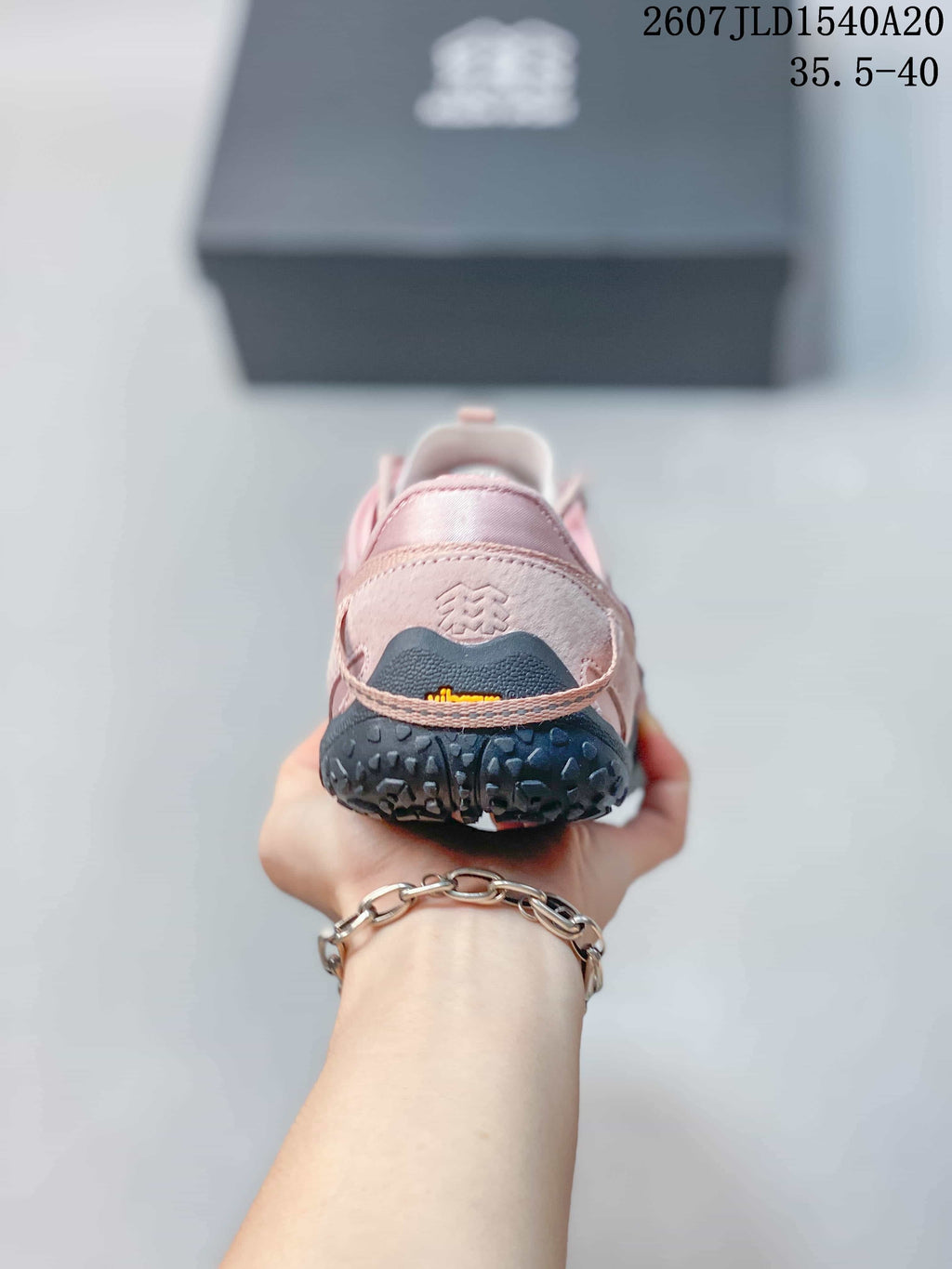 KOLON SPORT ROAM VARY Women's Pink Outdoor Sneakers