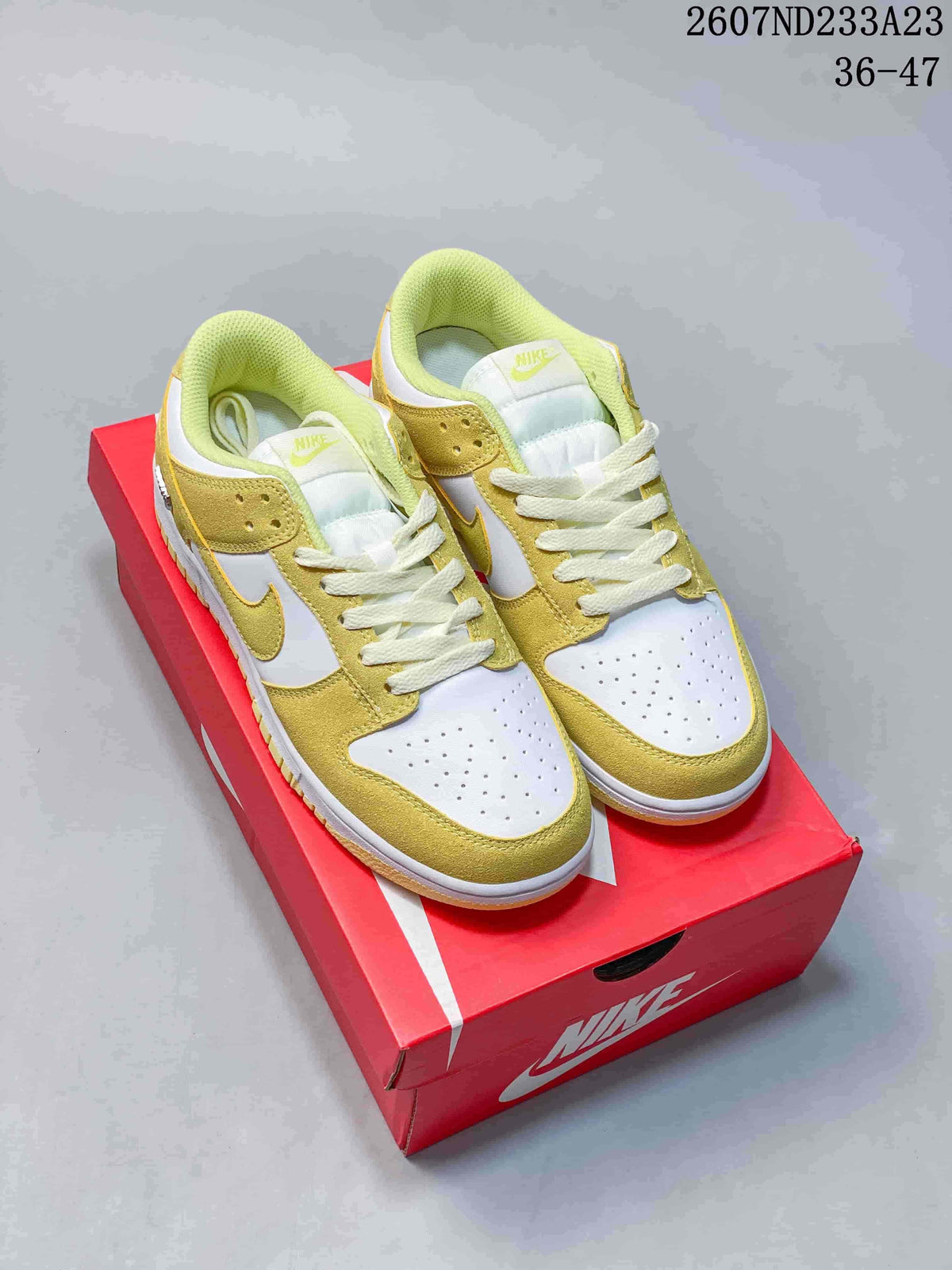 Nike SB Dunk Low Pro Low-Top Sneakers