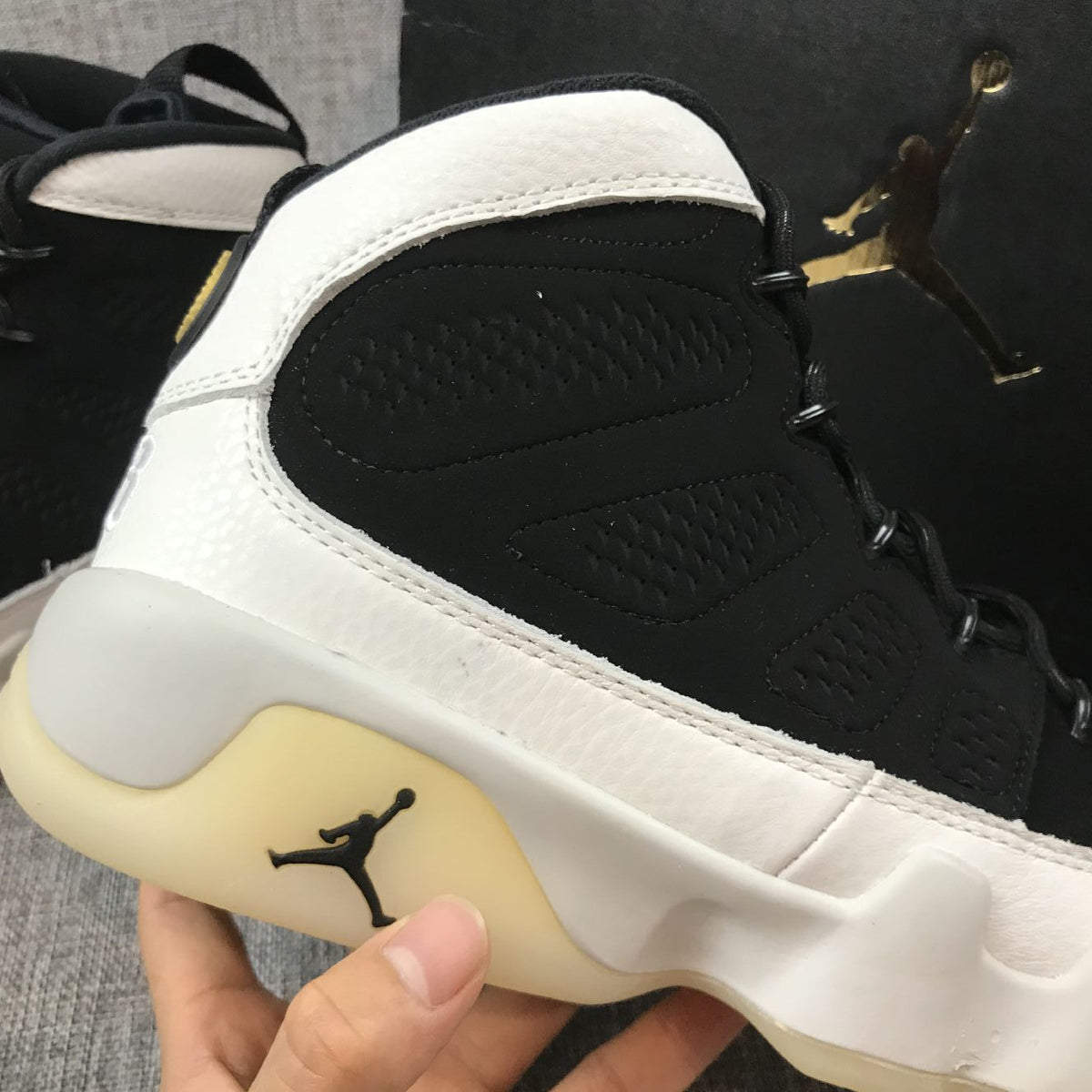 Jordan Air Jordan 9 Retro LA High-Top Sneakers Black White 302370-021