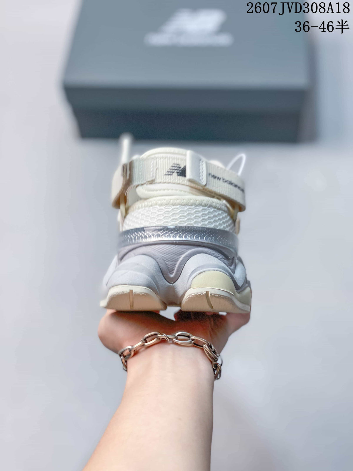 New Balance 9060 Sneakers White Gray 2607JVD308A18