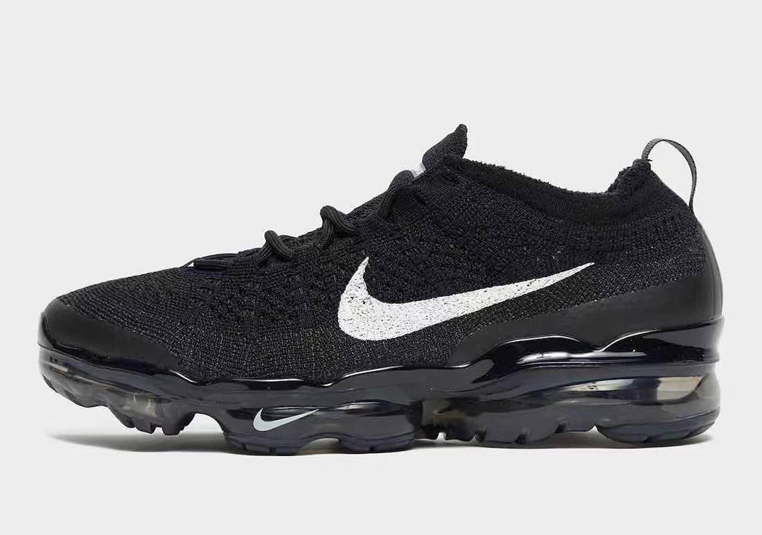 Nike Air VaporMax 2023 Flyknit Sneakers