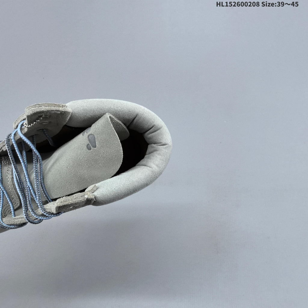 Timberland High-Top Lace-Up Boots in Grey