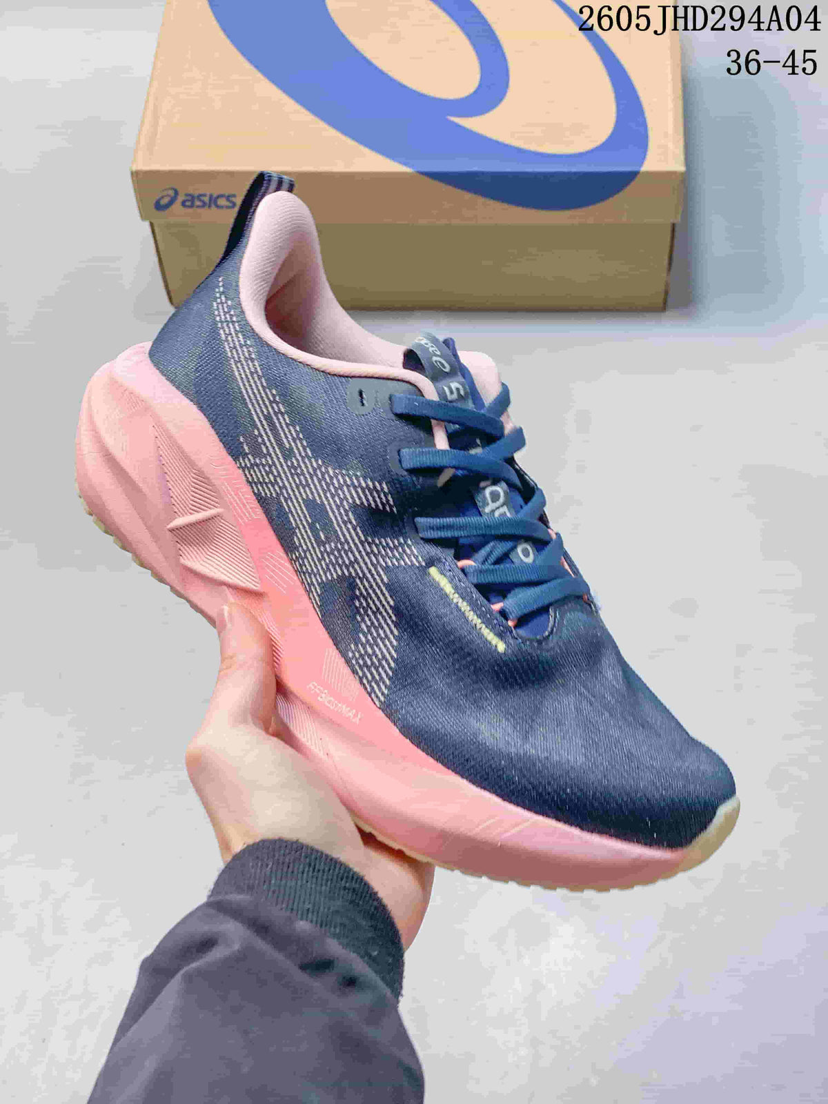 ASICS NOVABLAST 5 LE Running Shoes 1011B974-031
