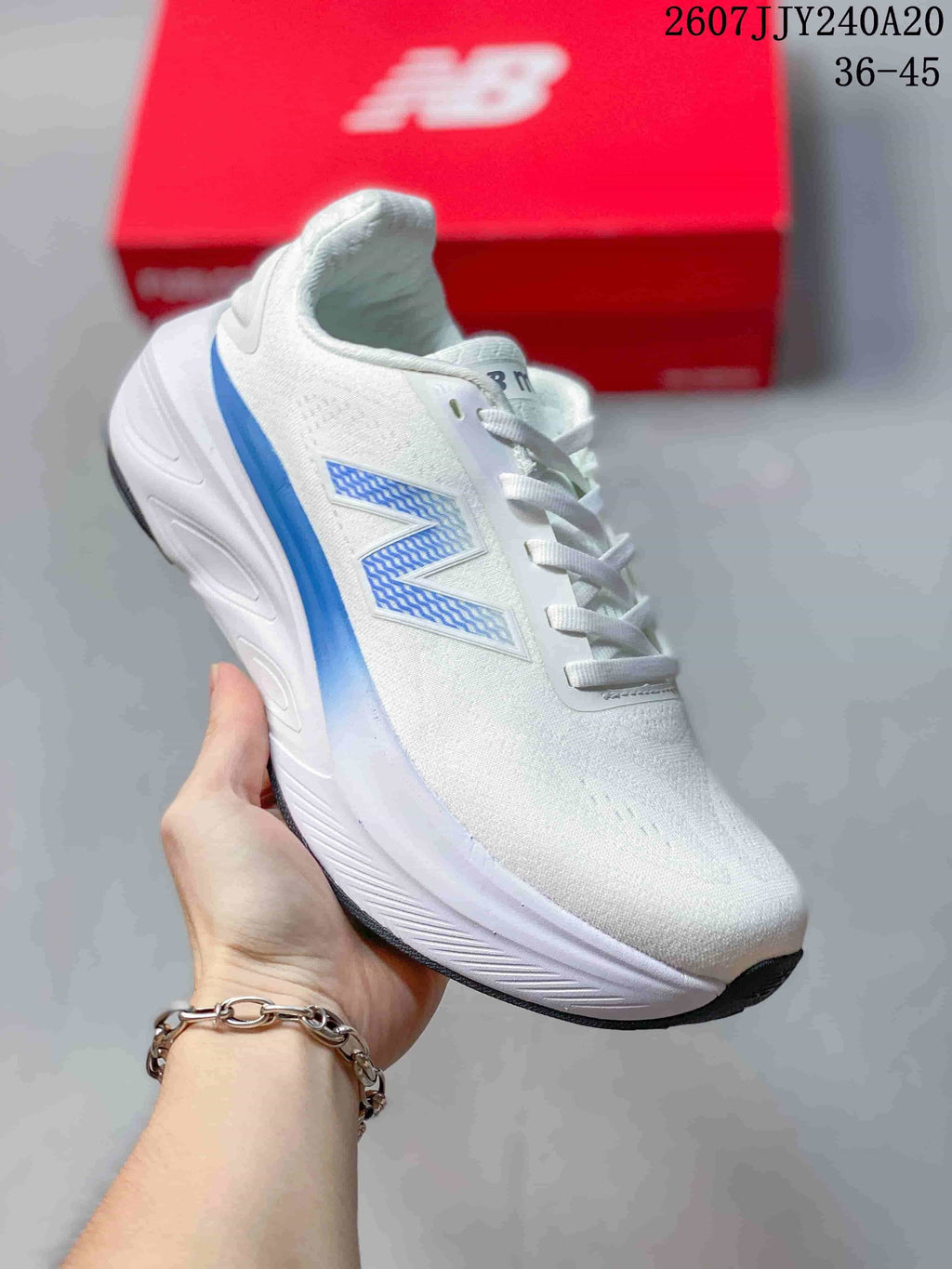 New Balance Fresh Foam X More v6 Running Sneakers