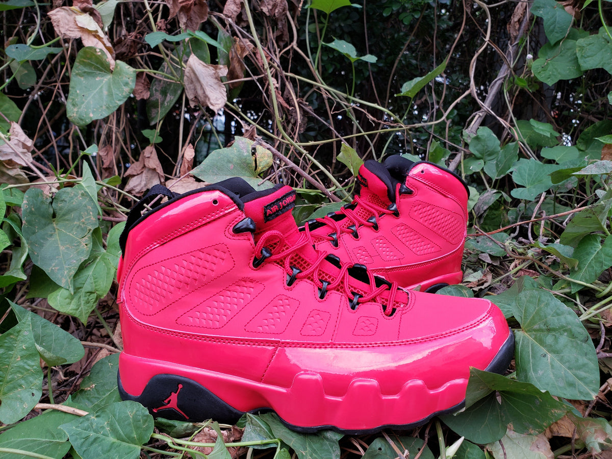 Air Jordan 9 High-Top Sneakers in Bulls Red and Black