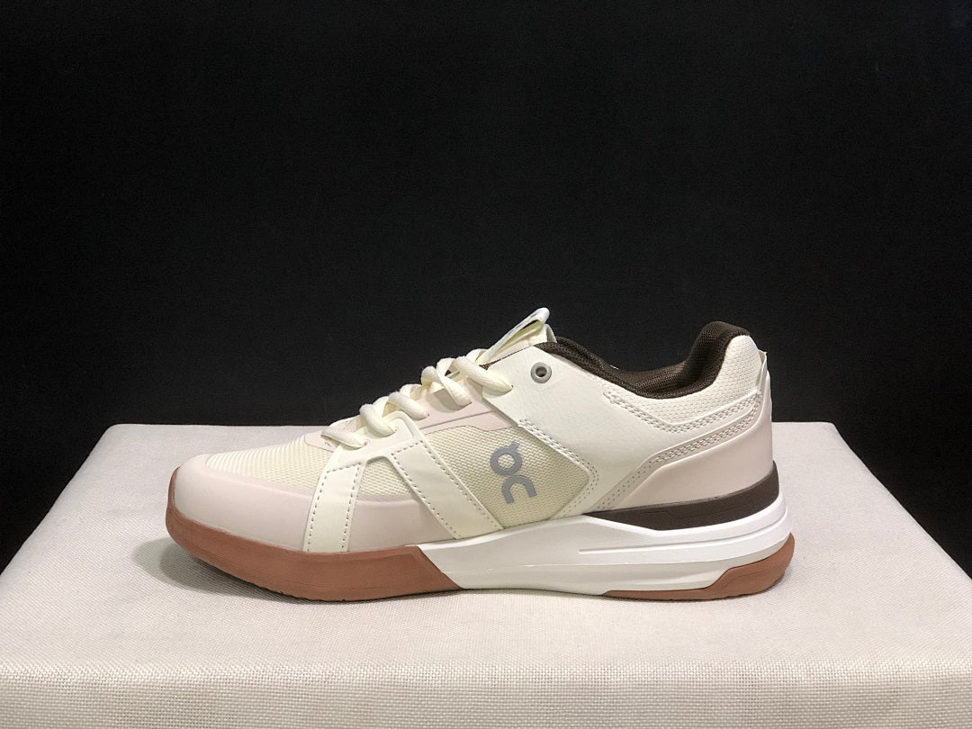 On THE ROGER Clubhouse Pro Tennis Shoes White Brown