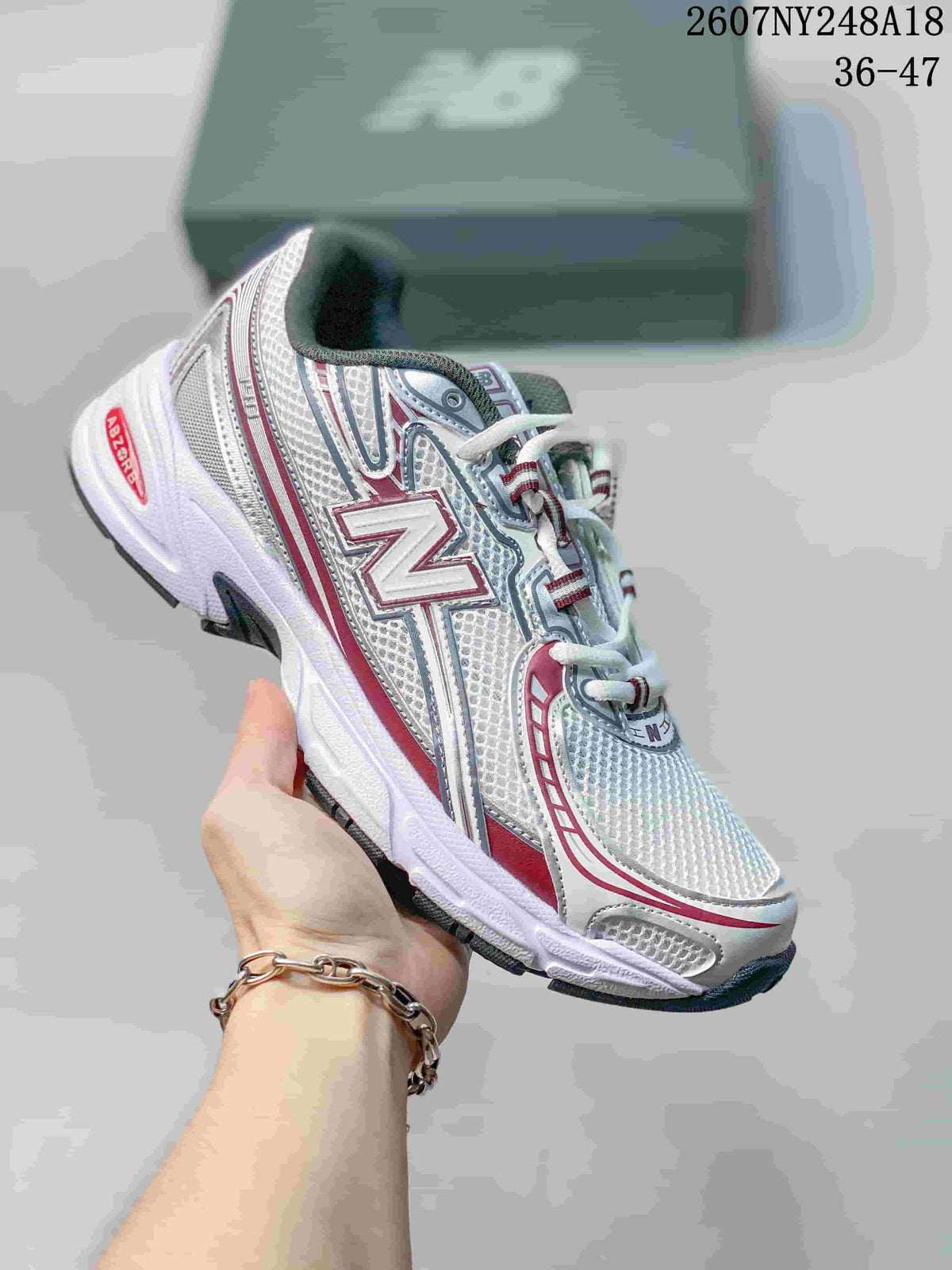 New Balance 740 Unisex Retro Sneakers White and Blue 2607NY248A18