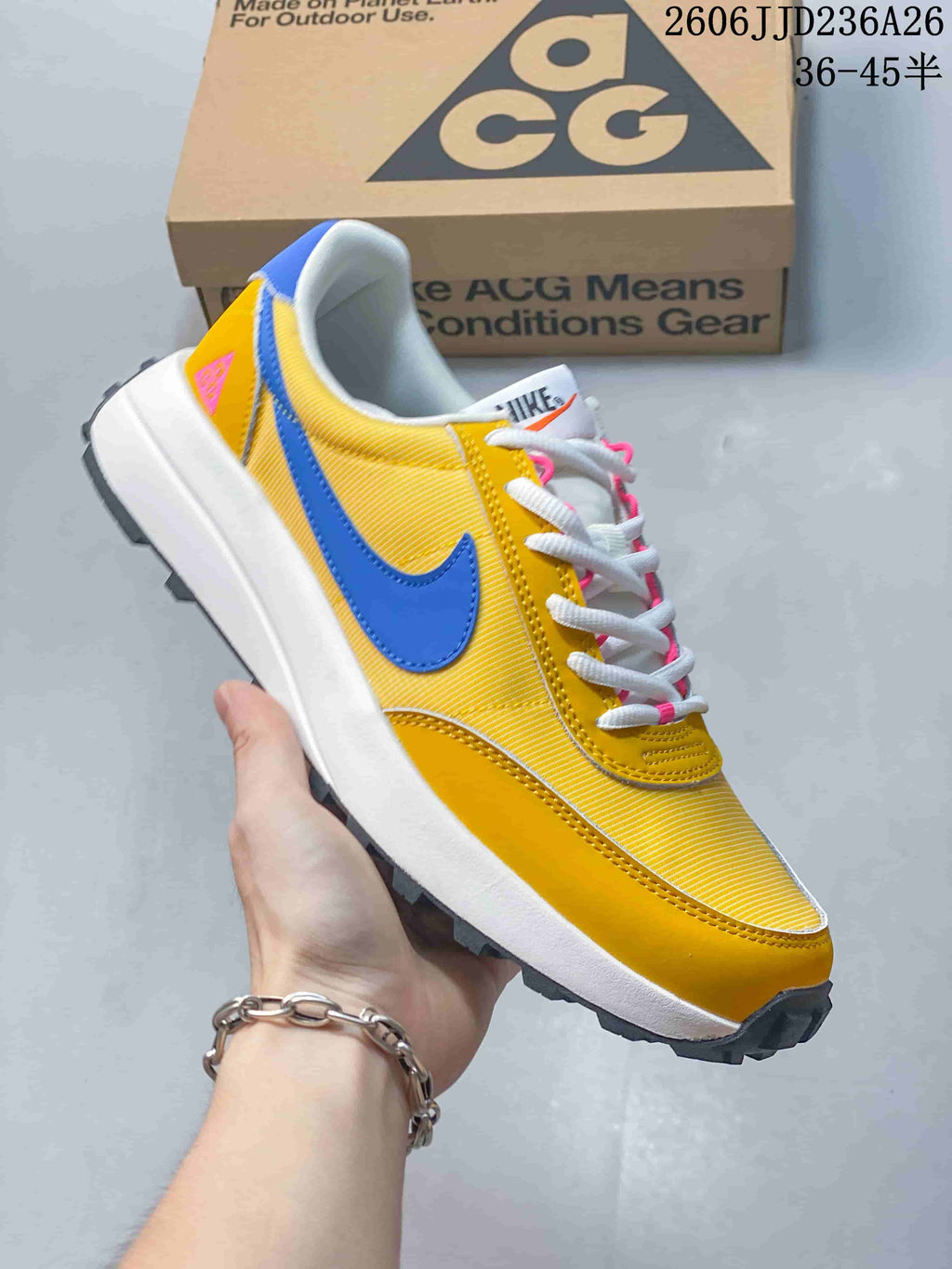 Nike ACG LDV Trail Running Sneakers