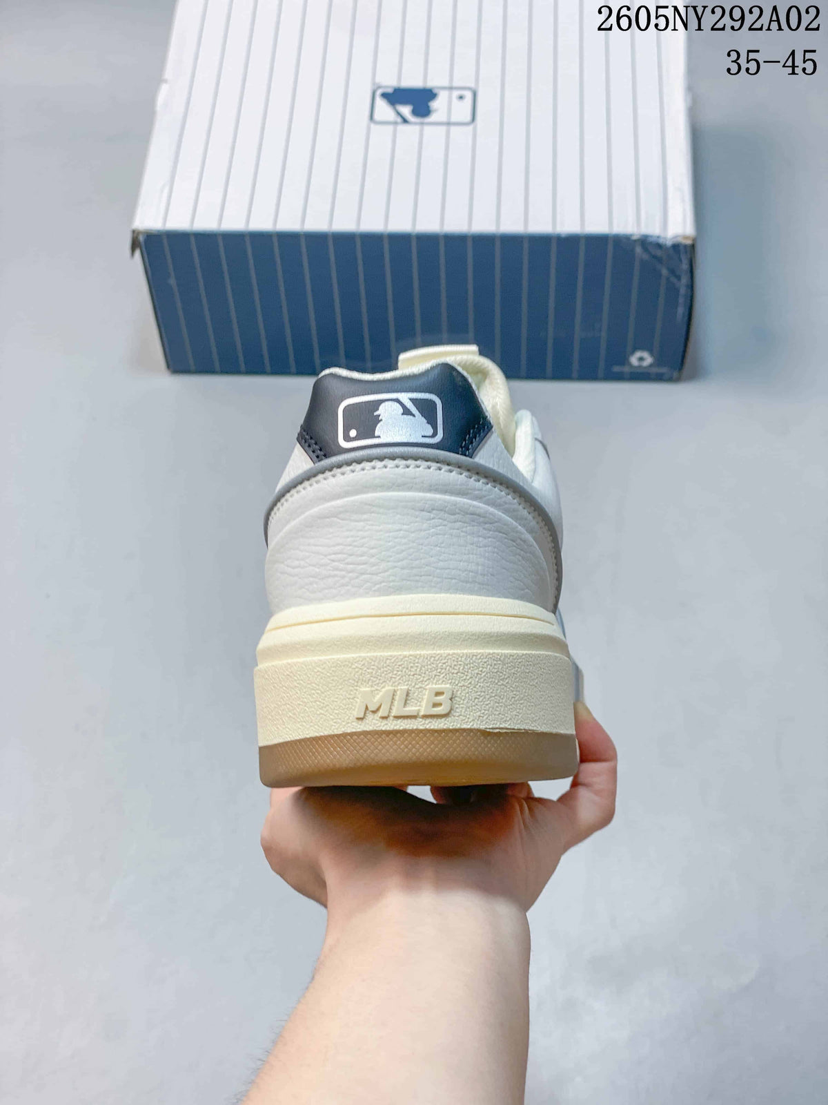 MLB Chunky Liner Low-Top Sneakers White 3ASXCA12N