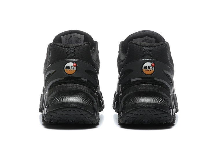 Nike Air Max Black Low-Top Sneakers