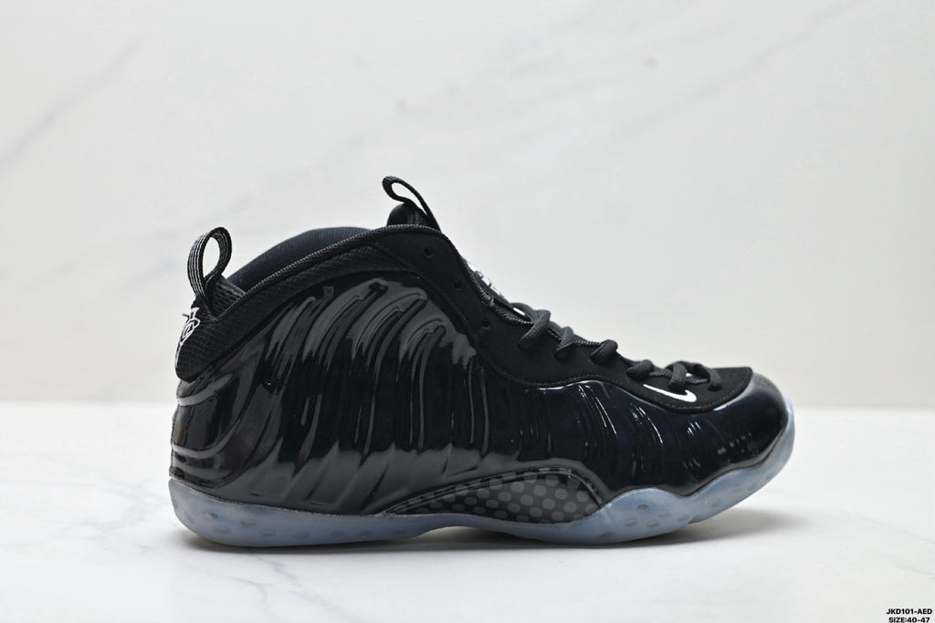 Nike Air Foamposite H. Hardaway Black Sneakers