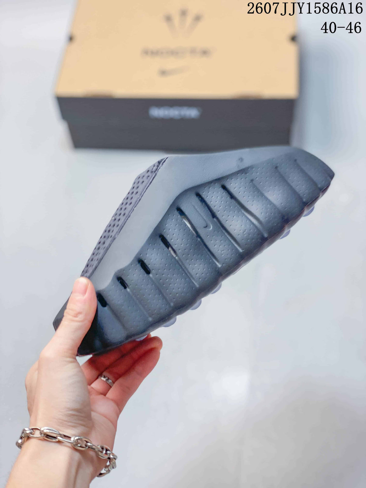 Nike Mind 001 Closed-Toe Slides in Black