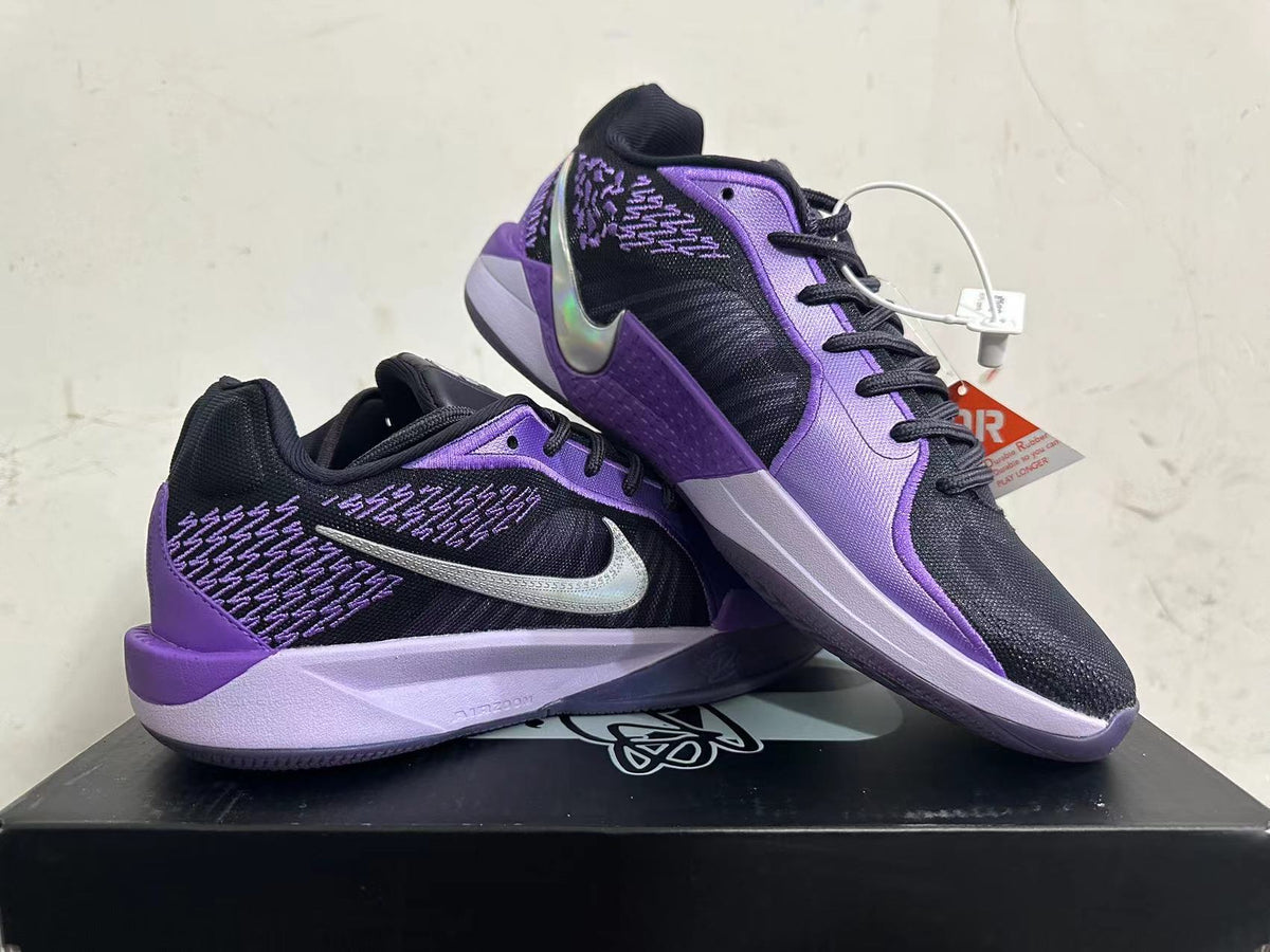 Nike Kobe 8 Basketball Shoes in Black and Purple