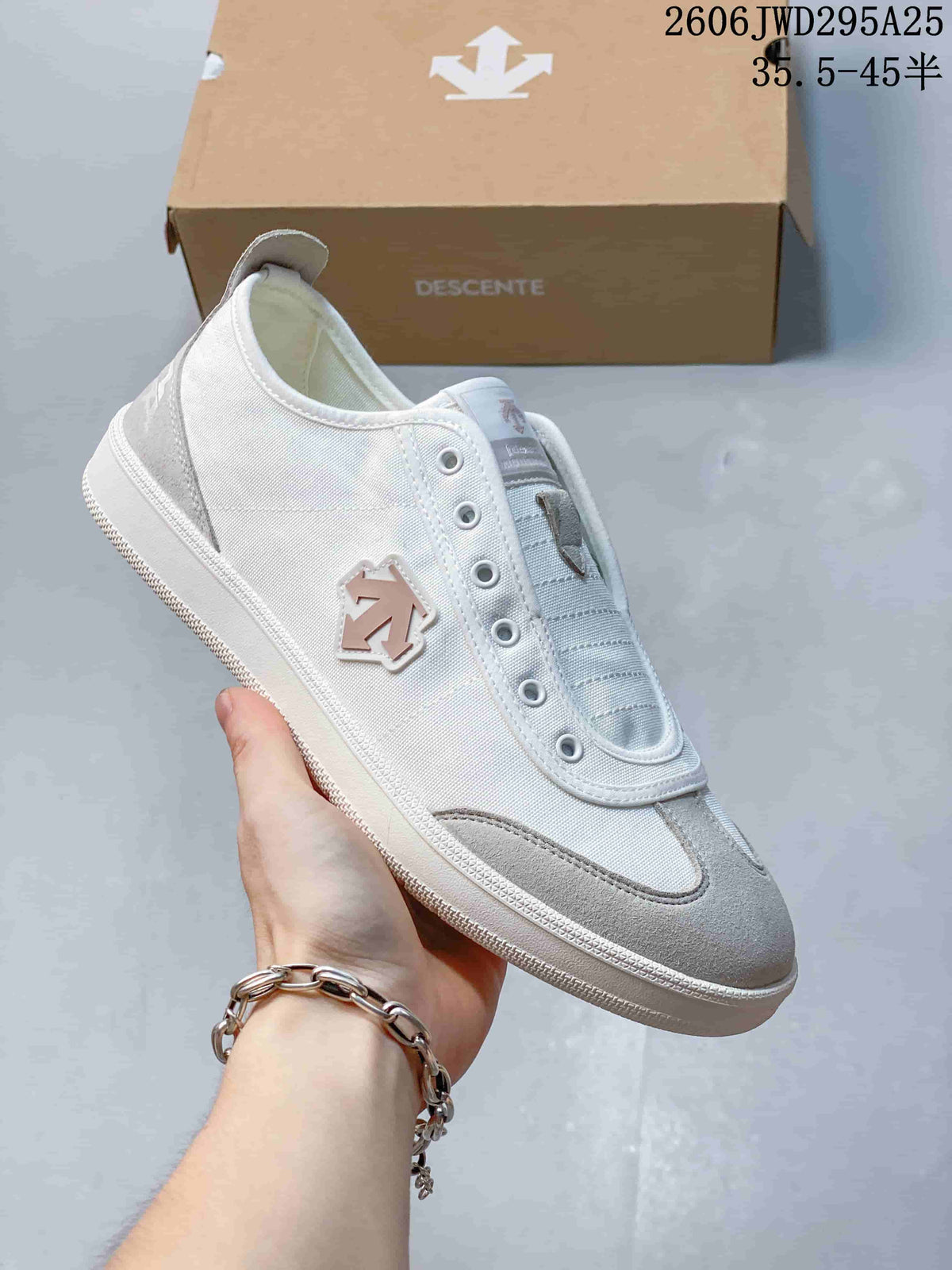 Descente CHRON Retro Casual Sneakers in White
