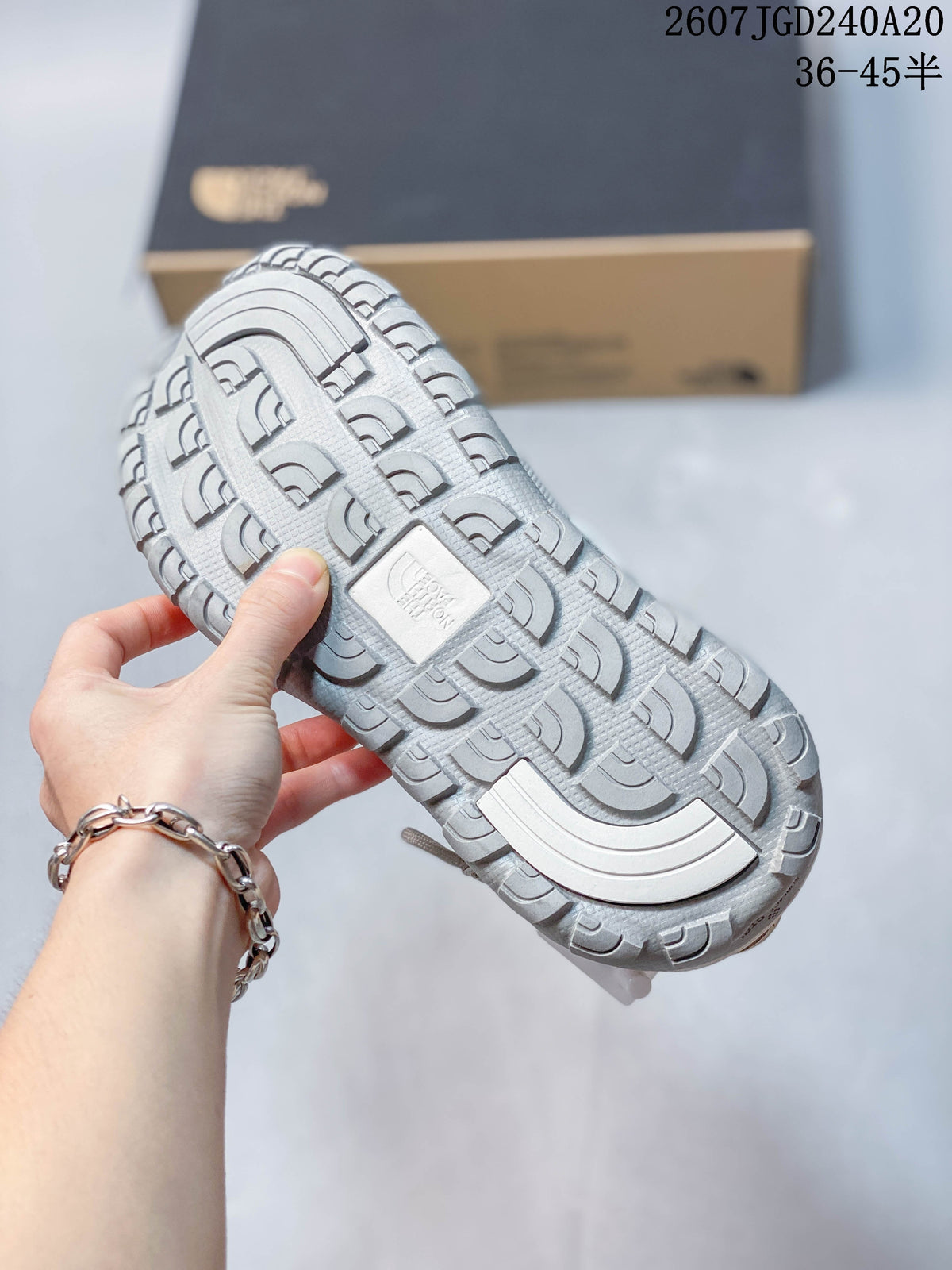 The North Face Cedar Measa Sandals Light Gray 07JGD240A20