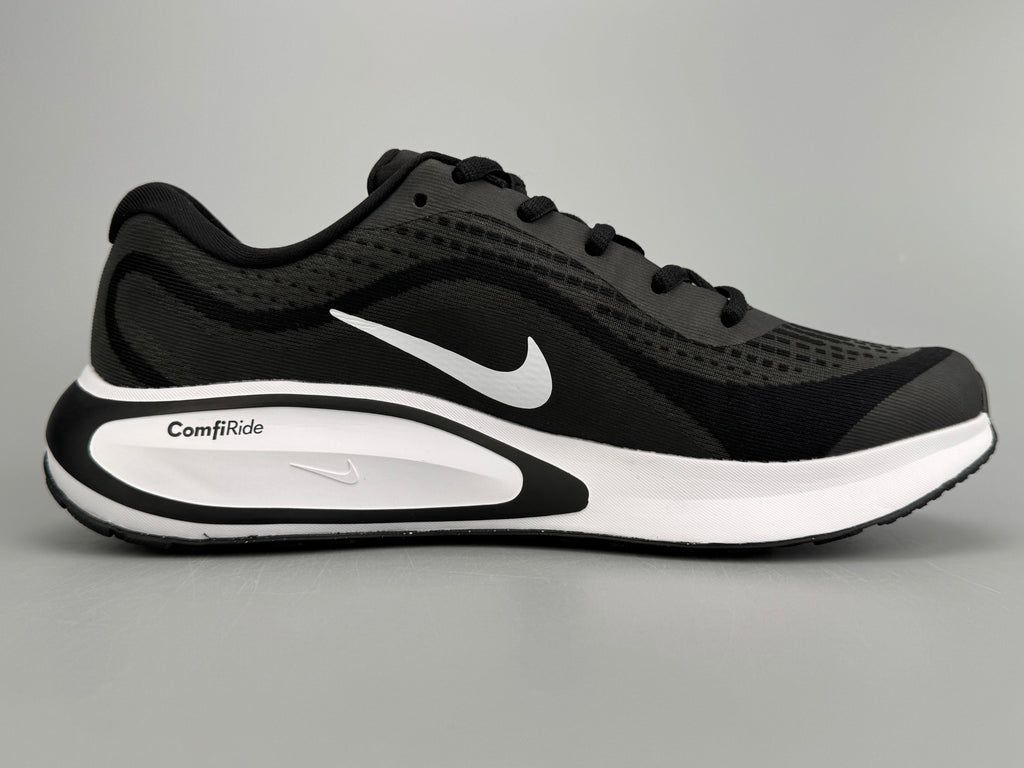 Nike Journey Run Black and White Running Shoes FN0228-001