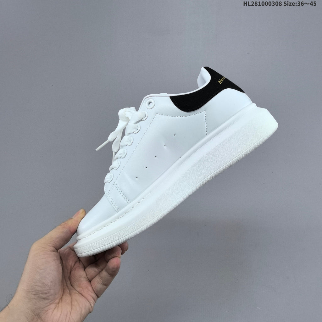 Alexander McQueen Oversized Low-Top Sneakers, White and Black HL281000308