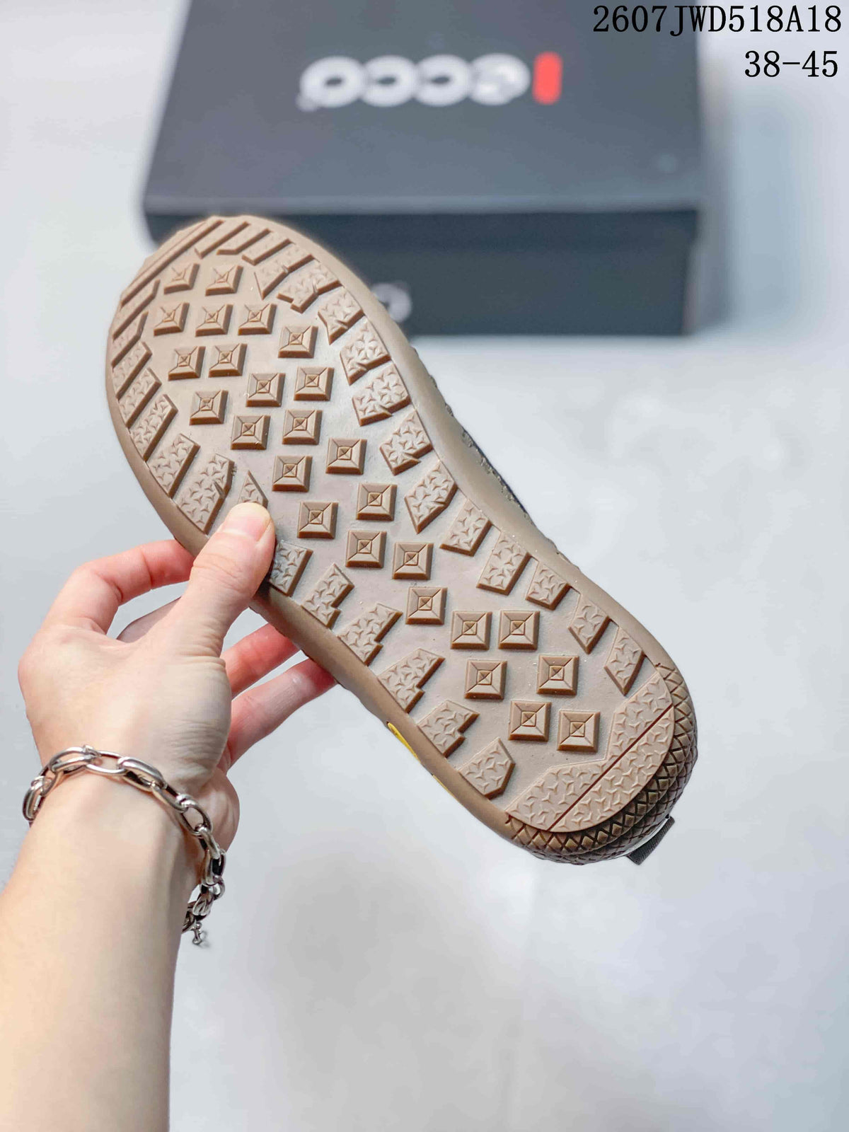 ECCO 2607JWD518A18 Tan Outdoor Trail Sneakers