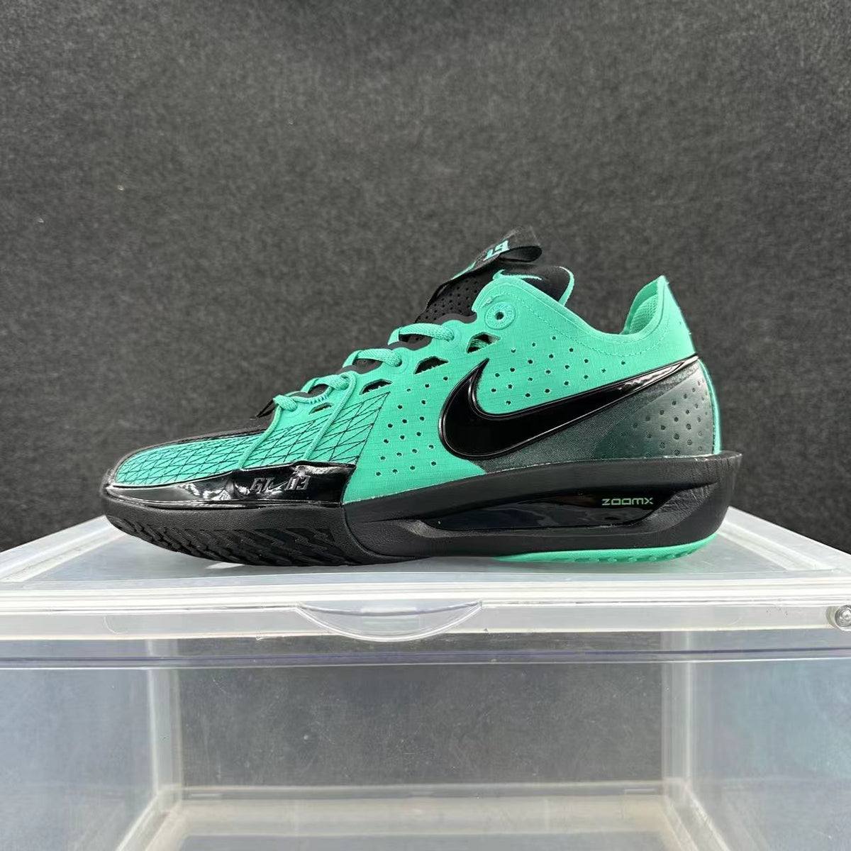 Nike GT Cut 3 Basketball Shoes in Green and Black