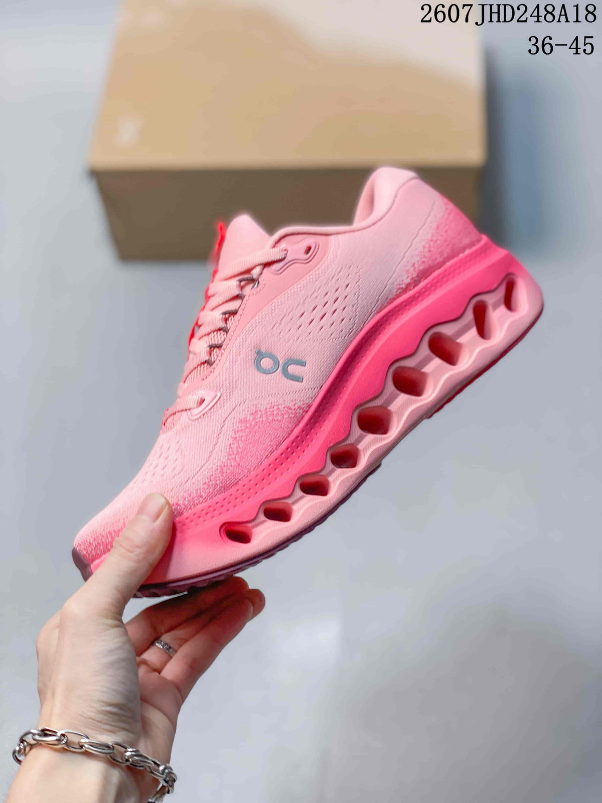 On Cloudtilt Sneakers Pink