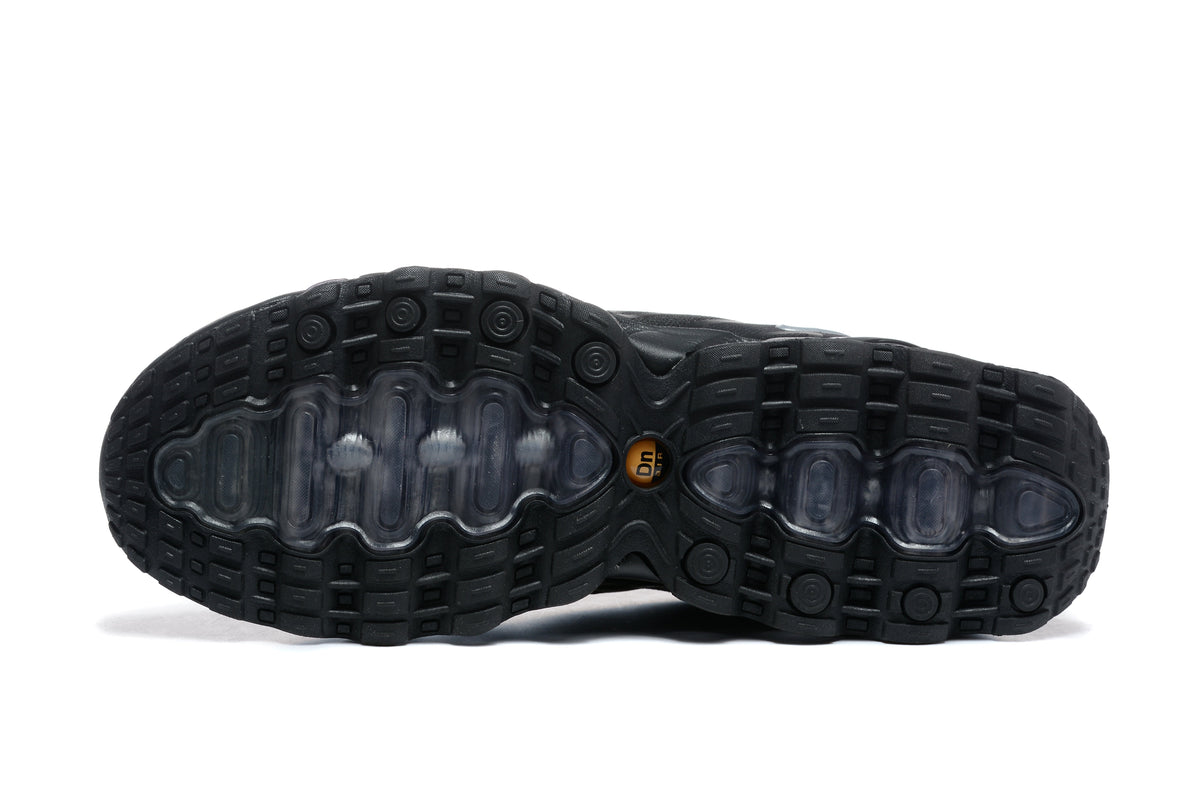 Nike Air Max Black Running-Style Sneakers