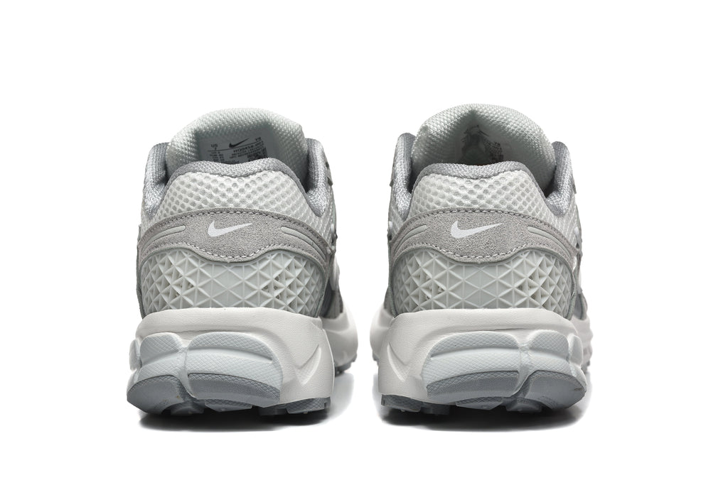 Nike Vomero 5 Sneakers in Grey and White