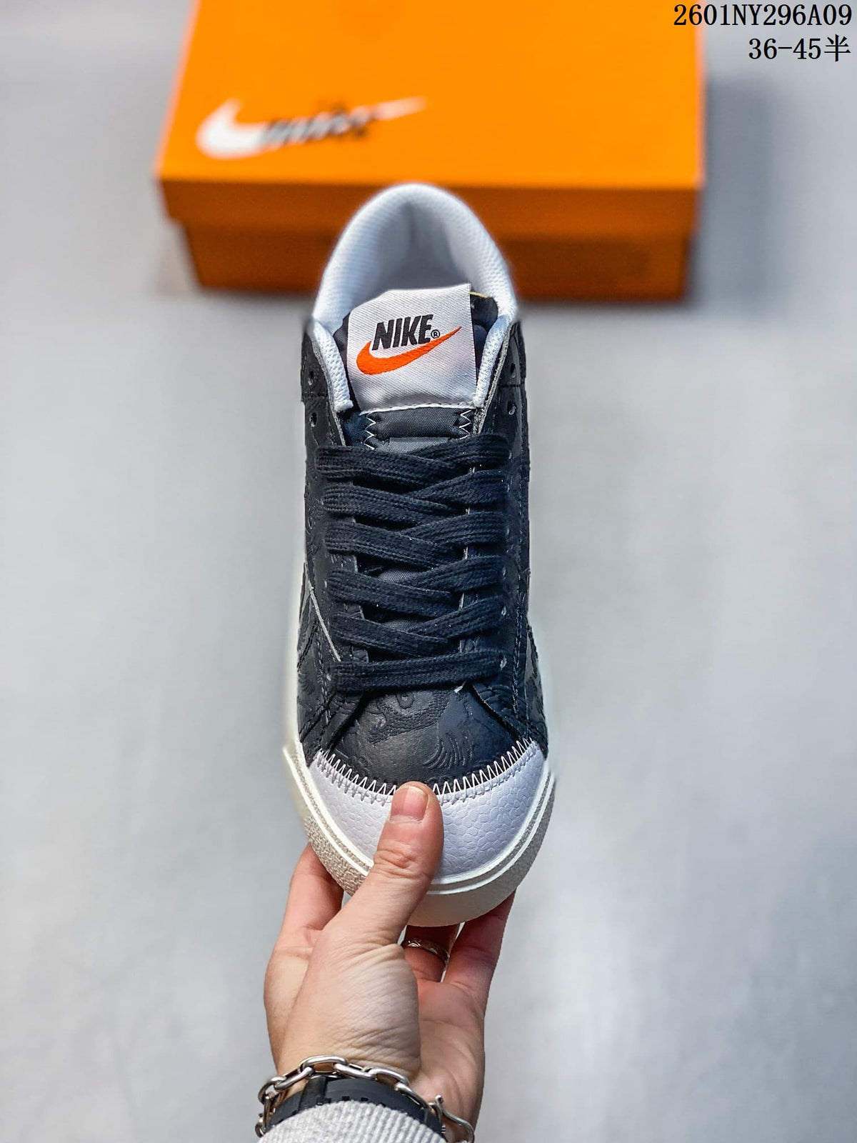 Nike Blazer Low '77 Jumbo Black White Sneakers 2601NY296A09