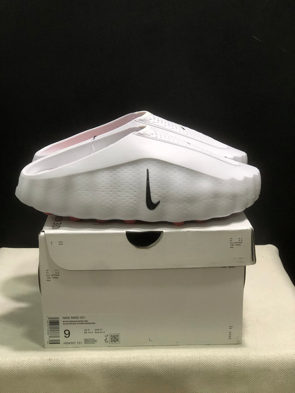 Nike Mind 001 Slides White/Black HQ4307-101