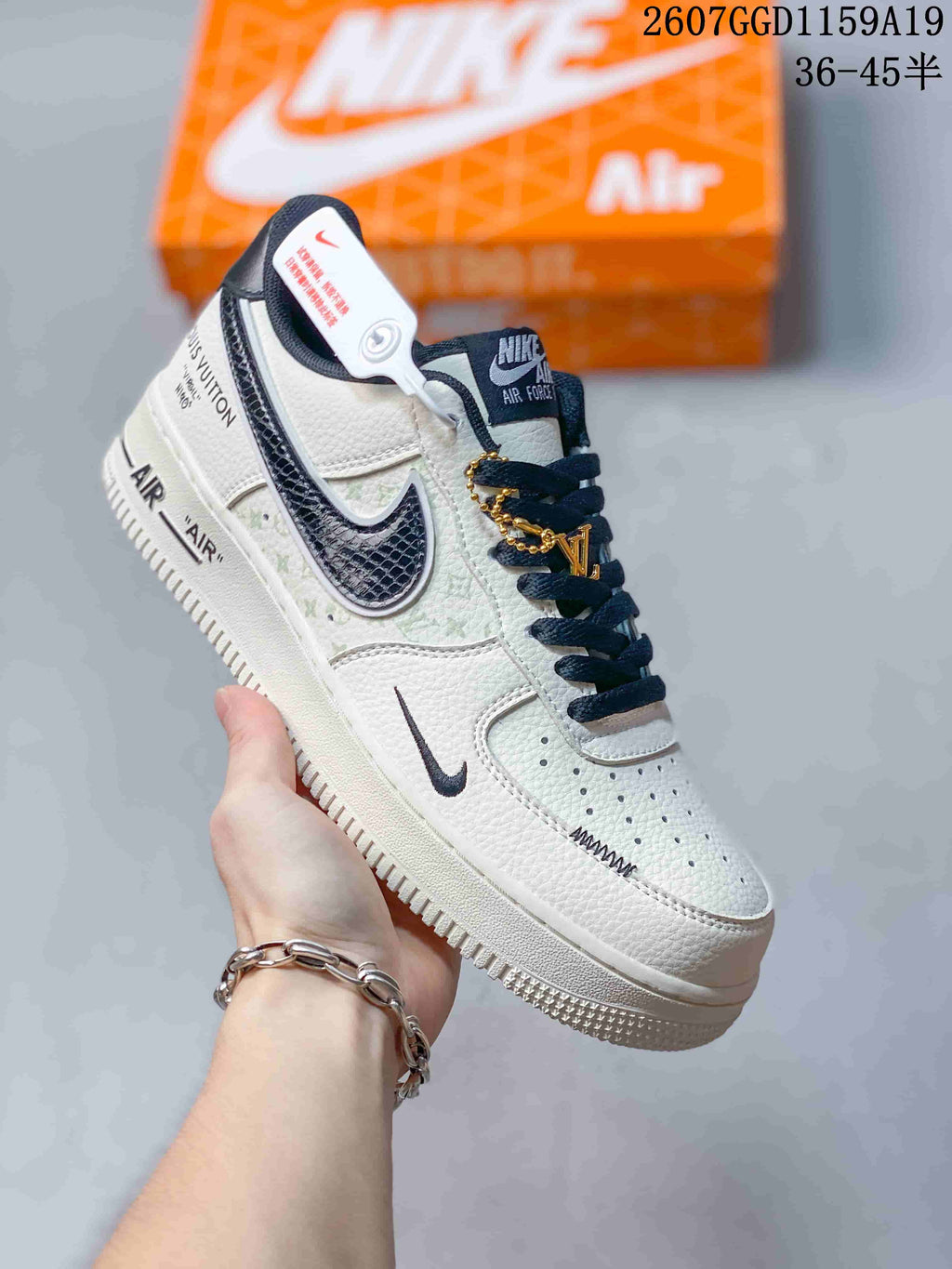 Nike Air Force 1 '07 Low Sneakers White Black