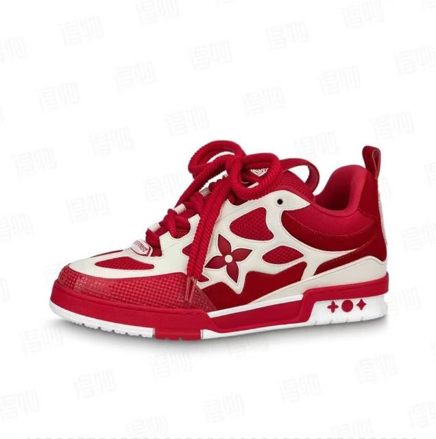 Four-Leaf Motif Low-Top Sneakers in Multiple Colors