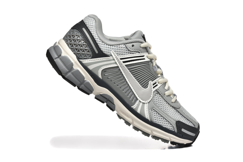 Nike Zoom Vomero 5 Sneakers in Grey and White