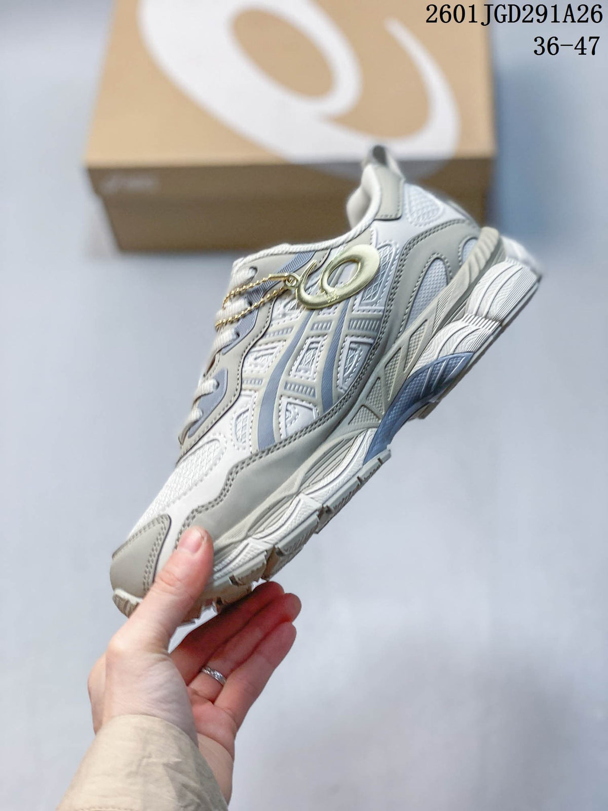 ASICS GEL-NYC Sneakers in White and Grey 1203A735-021