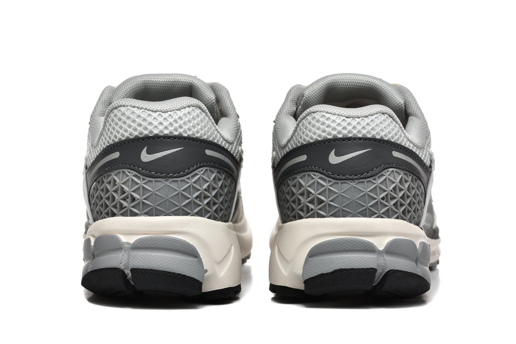 Nike Zoom Vomero 5 Sneakers in Grey and White