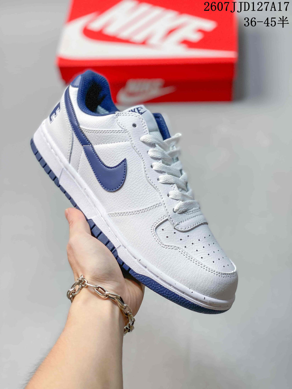 Nike SB Dunk Low Pro White Navy Sneakers 2607JJD127A17