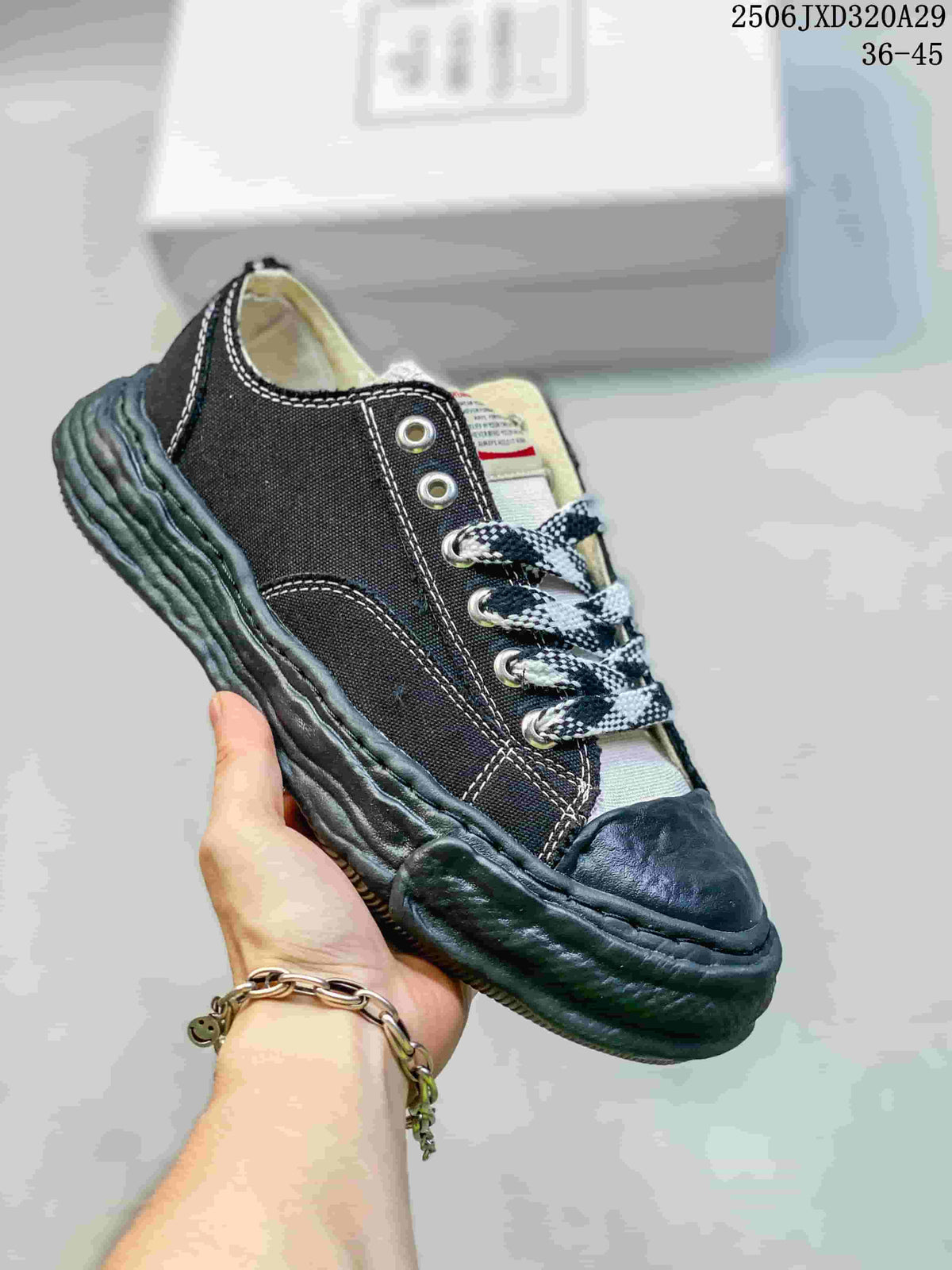 Maison MIHARA YASUHIRO Blakey Sneakers Black 2506JXD320A29