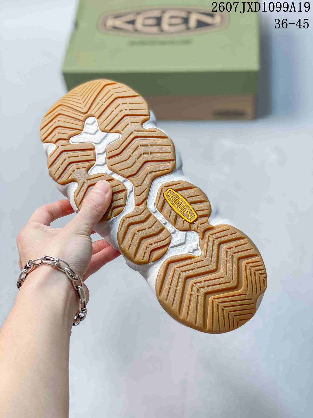 KEEN Astoria West Closed-Toe Sandals White Gray 2607JXD1099A19