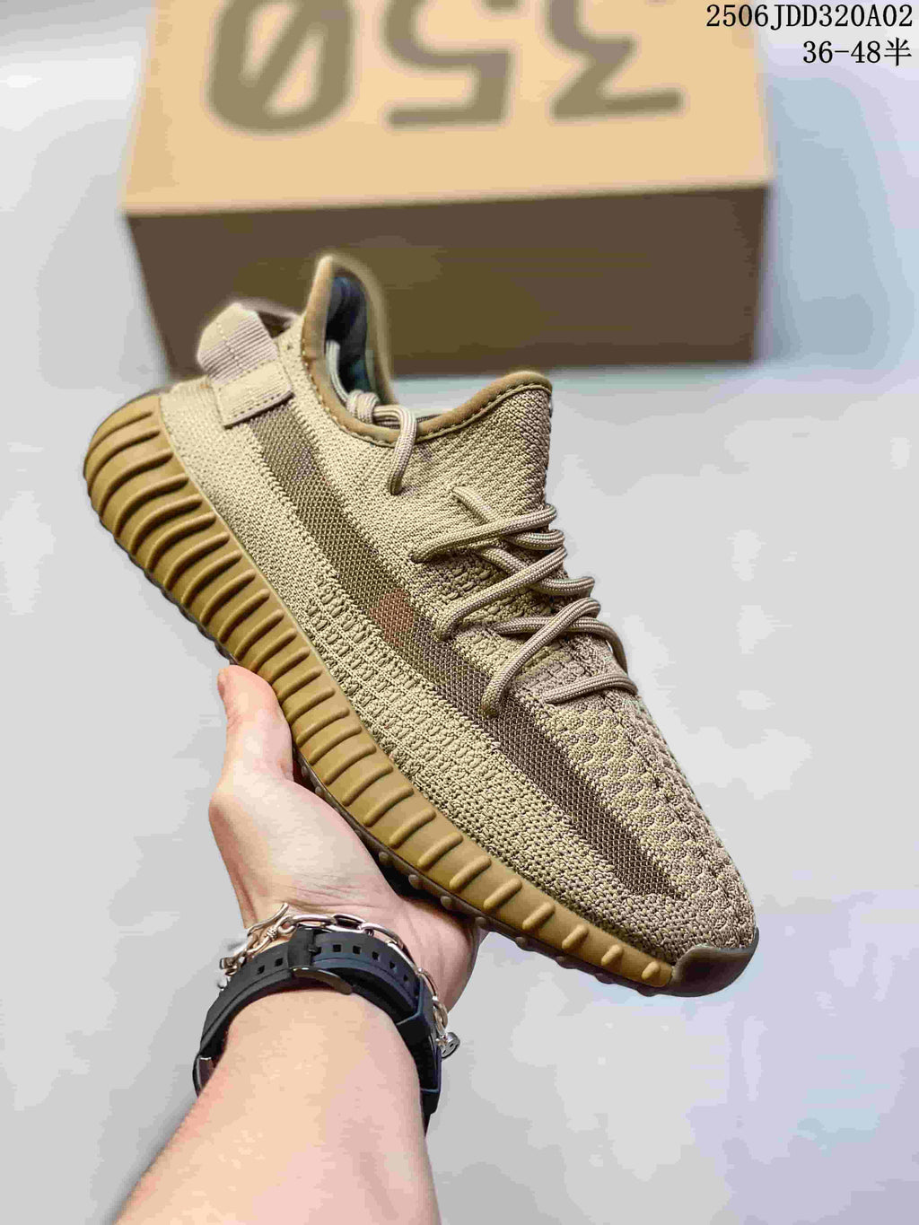 Adidas Yeezy Boost 350 Beige Knit Sneakers 2506JDD320A02