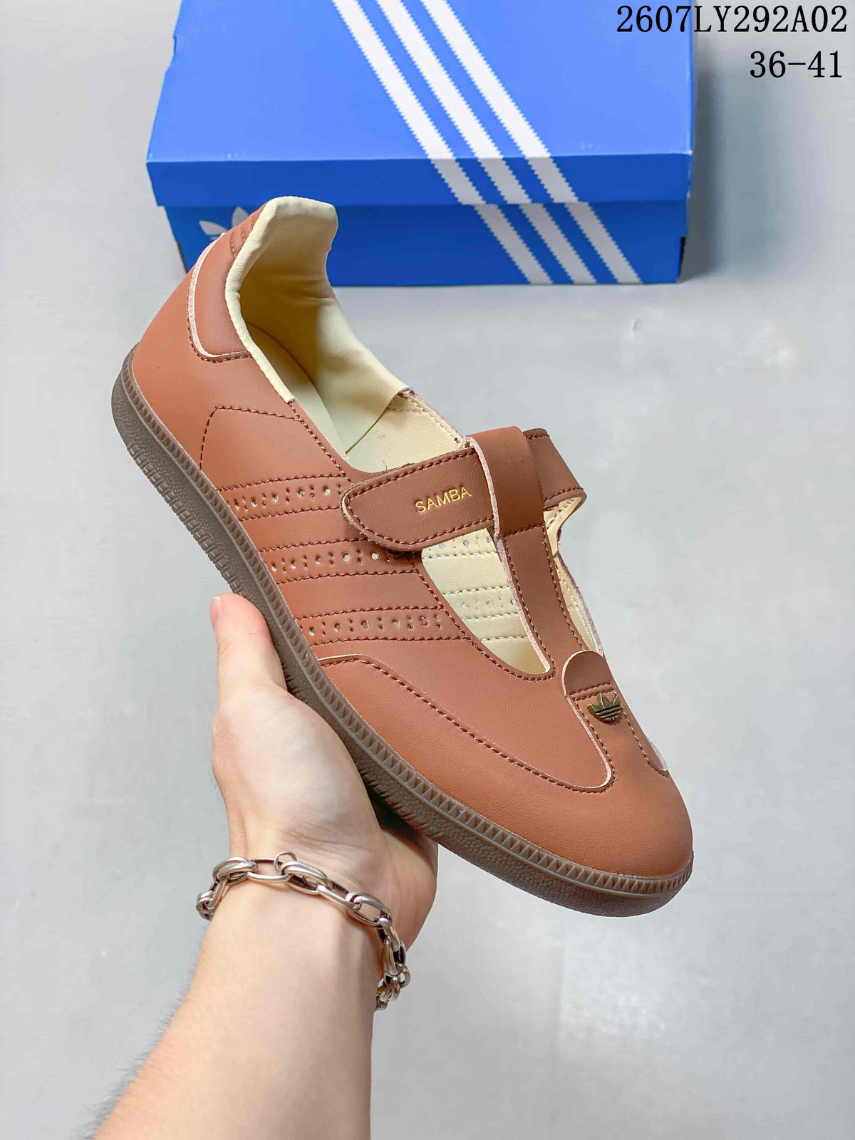 Adidas Originals Samba Jane T-Strap Sneakers