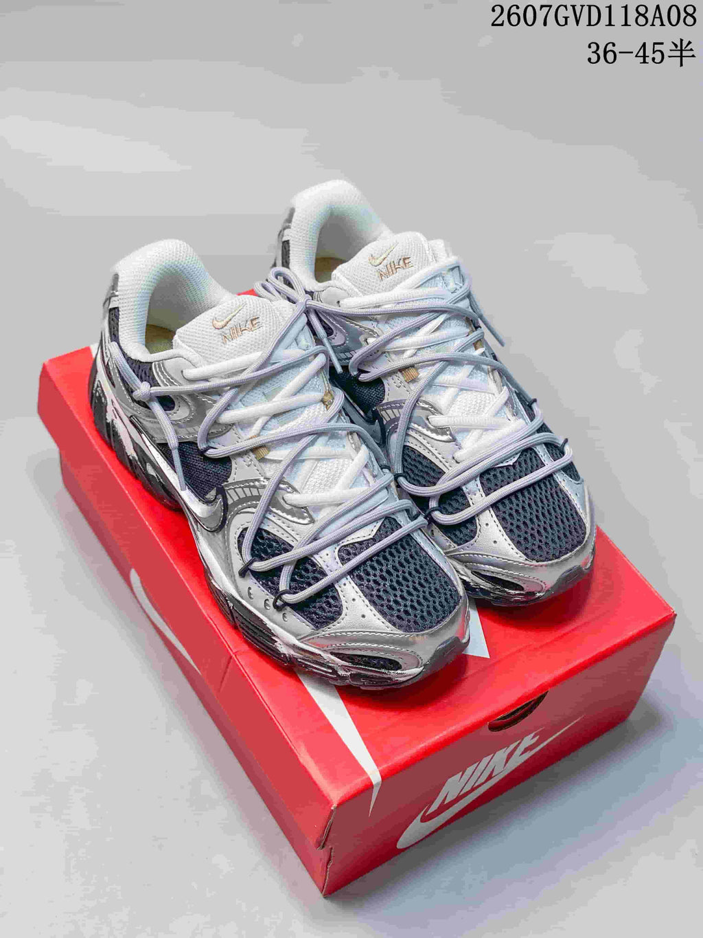 Nike V5 RNR Sneakers White Silver Black