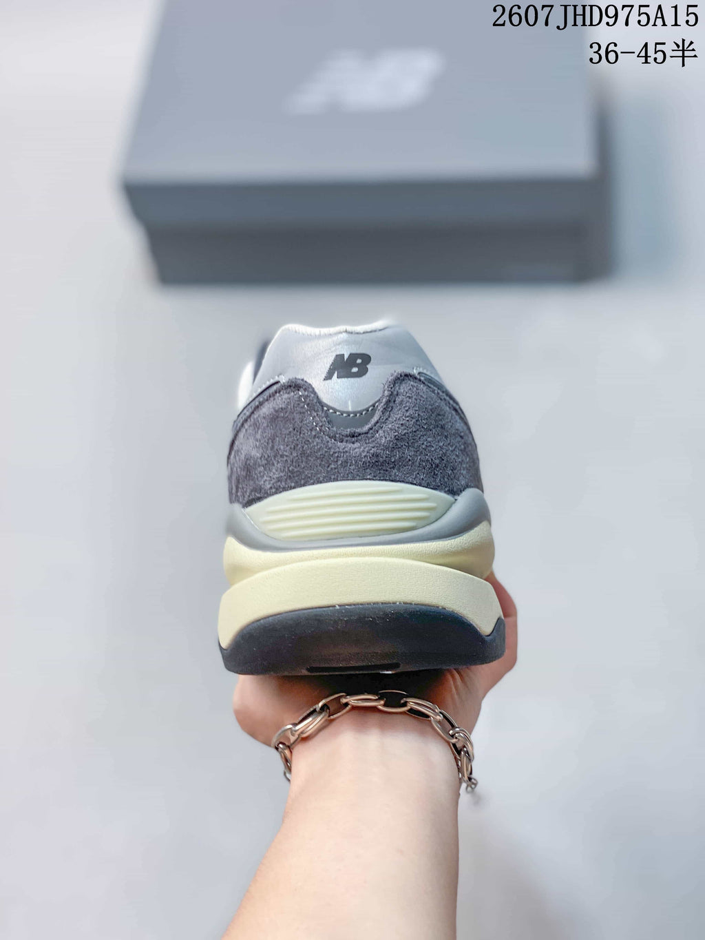 New Balance 5740 M5740VLB Grey White Sneakers