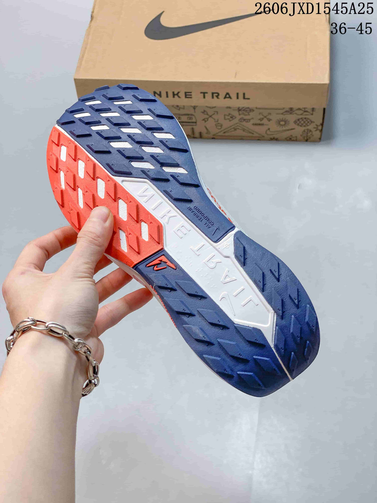 Nike Pegasus Trail 5 GTX Trail Running Shoes White Orange Blue