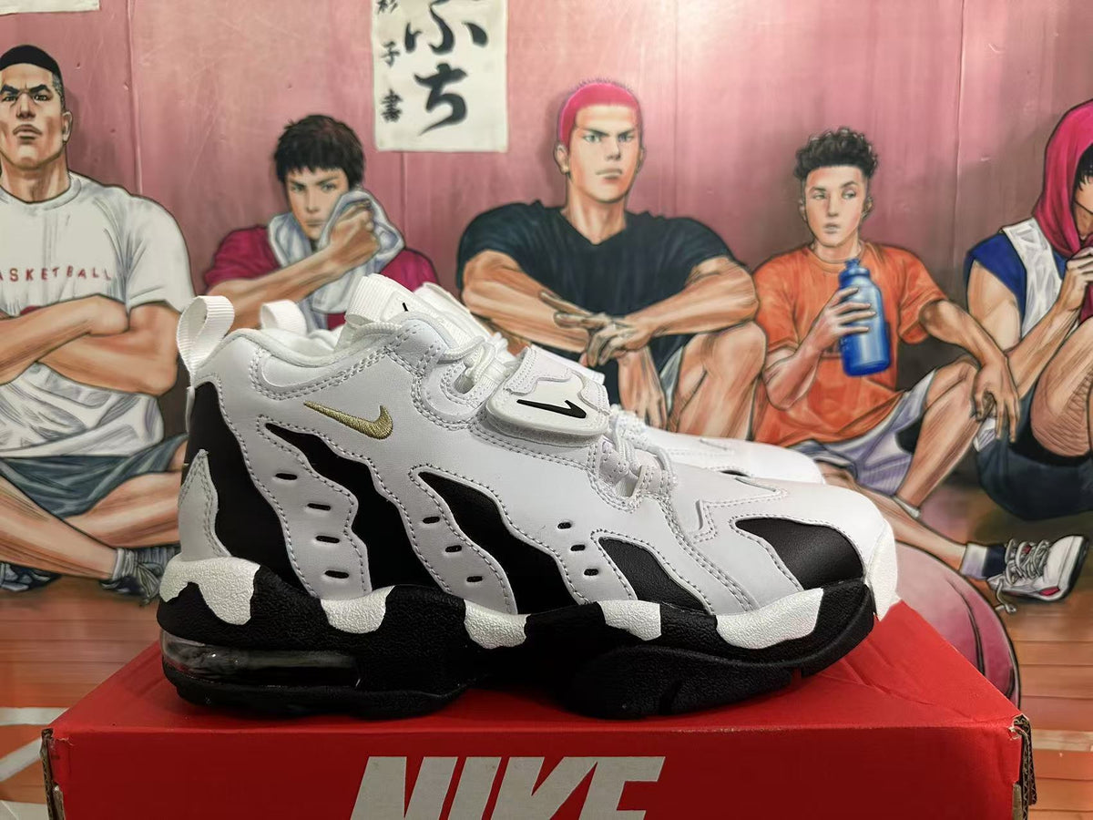 Nike Air More Uptempo White and Black Sneakers