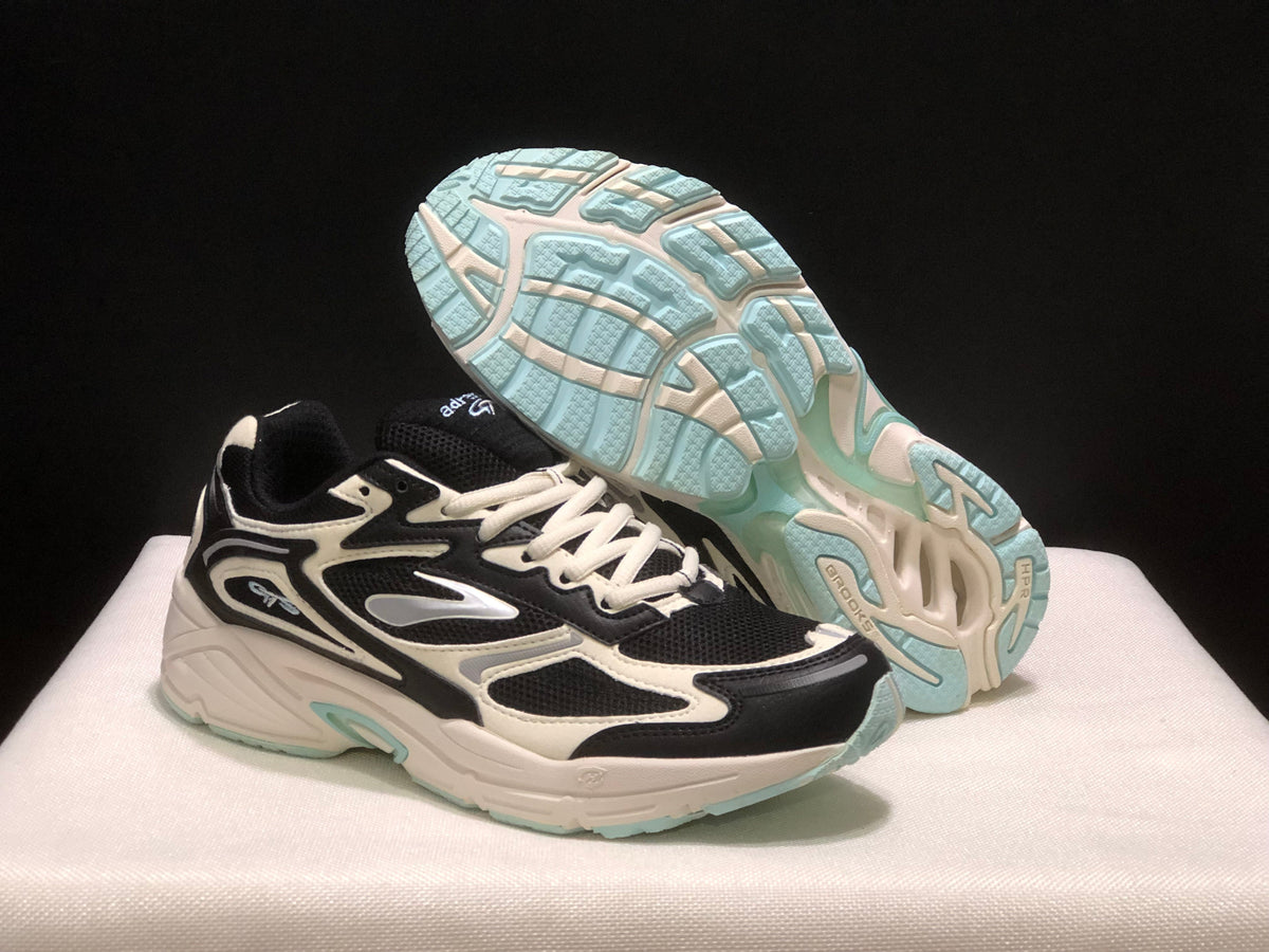 Brooks 4 Running-Inspired Sneakers