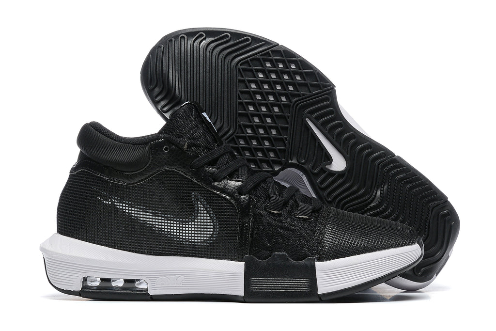 Nike LeBron Witness 8 Basketball Shoes