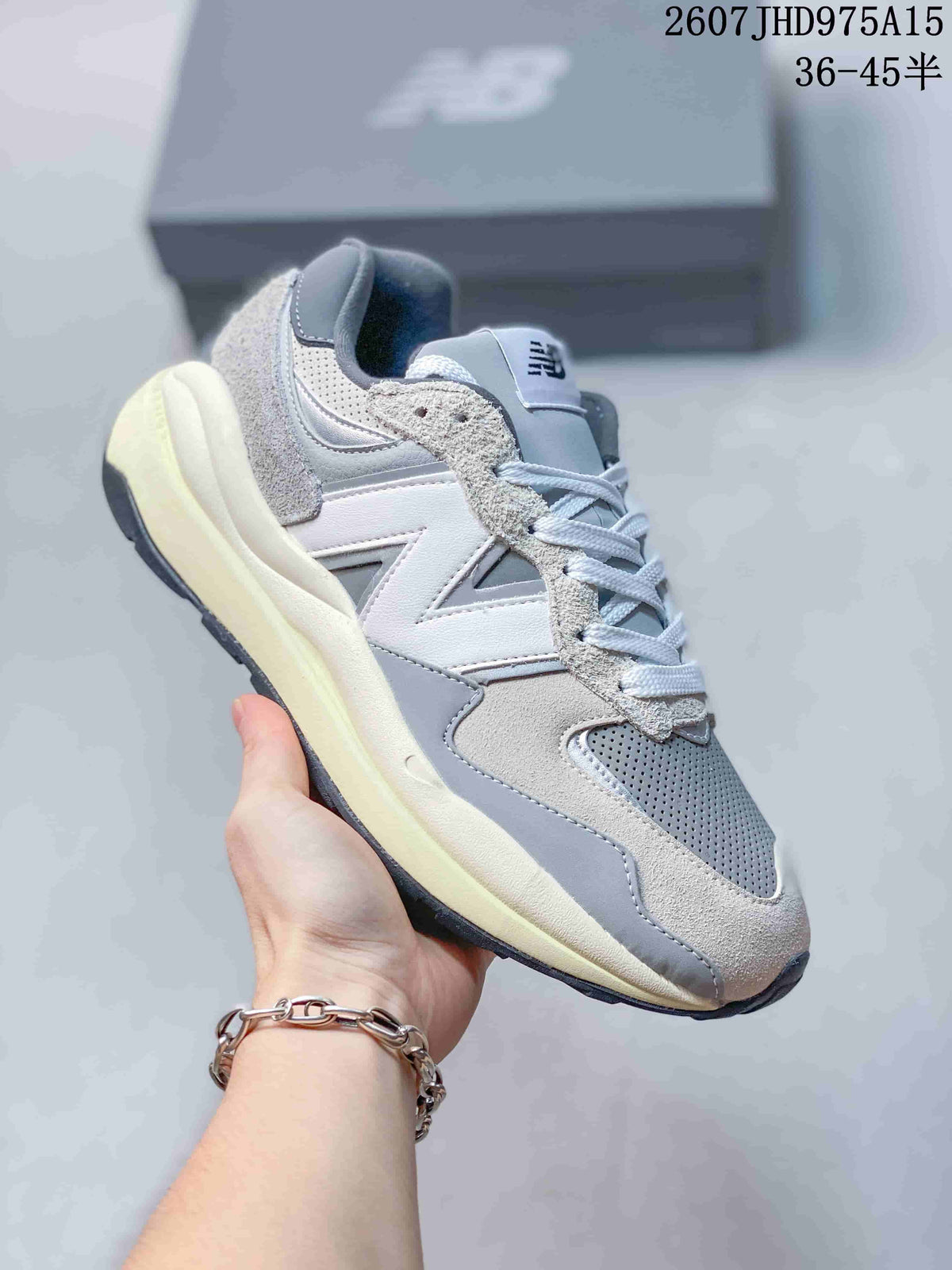 New Balance 5740 Sneakers M5740VLB