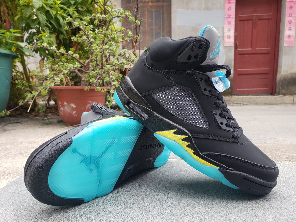Jordan 5 Retro Black Taxi High-Top Sneakers